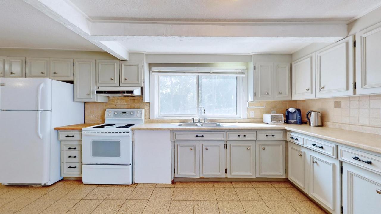 Main Beach River Retreat - Wasaga Beach 1 - Main Strip - 95 Mosley St Εξωτερικό φωτογραφία