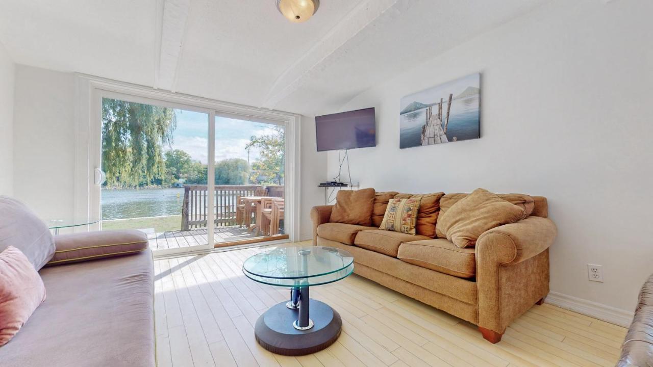 Main Beach River Retreat - Wasaga Beach 1 - Main Strip - 95 Mosley St Εξωτερικό φωτογραφία